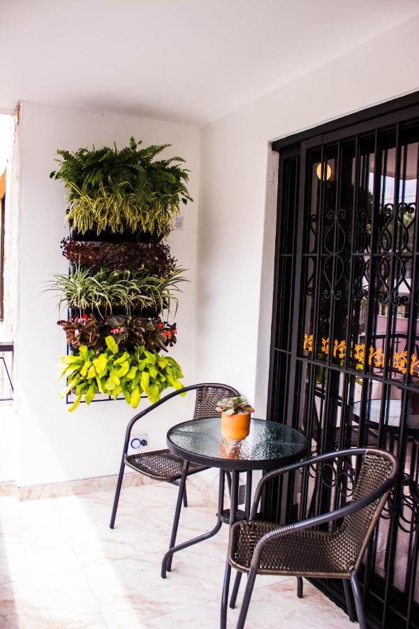 Hotel Porton Colonial Medellín Exterior foto